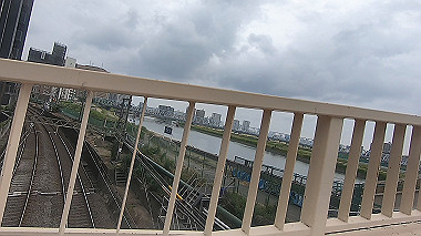 gx011437.mp4_snapshot_00.20_thumb.jpg