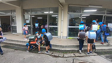 gx011511.mp4_snapshot_00.13_thumb.jpg
