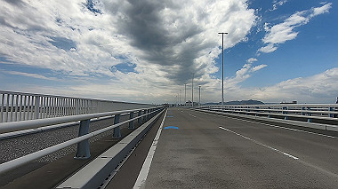 gx011551.mp4_snapshot_01.43_thumb.jpg