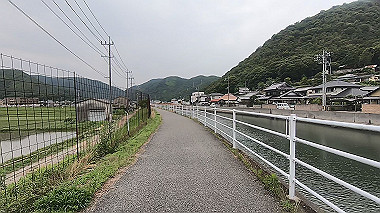 gx011606.mp4_snapshot_00.05_thumb.jpg
