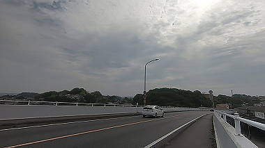 gx011675.mp4_snapshot_00.21_thumb.jpg