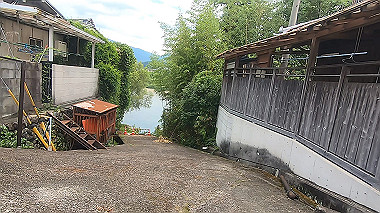 gx011817.mp4_snapshot_00.28_thumb.jpg