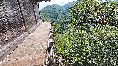 gx011911.mp4_snapshot_01.39_thumb.jpg
