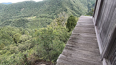 gx011912.mp4_snapshot_00.23_thumb.jpg