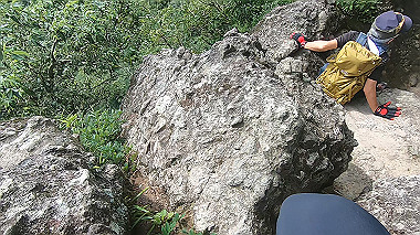 gx011913.mp4_snapshot_02.35_thumb.jpg
