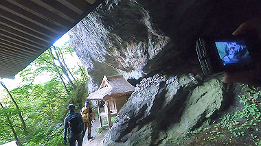 gx011920.mp4_snapshot_01.14_thumb.jpg