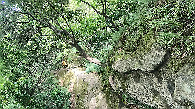 gx011925.mp4_snapshot_00.13_thumb.jpg