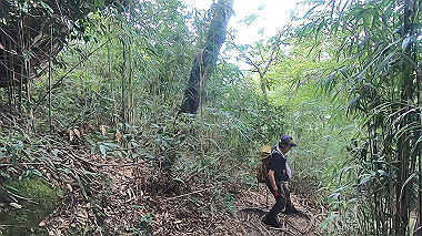 gx011926.mp4_snapshot_00.03_thumb.jpg