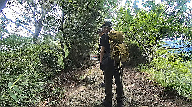 gx011927.mp4_snapshot_01.41_thumb.jpg