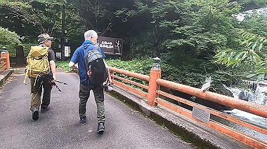 gx011934.mp4_snapshot_00.05_thumb.jpg