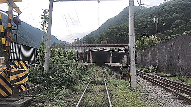gx012032.mp4_snapshot_00.02_thumb.jpg