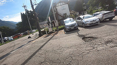 gx012051.mp4_snapshot_00.21_thumb.jpg