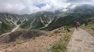 gx012083.mp4_snapshot_01.03_thumb.jpg