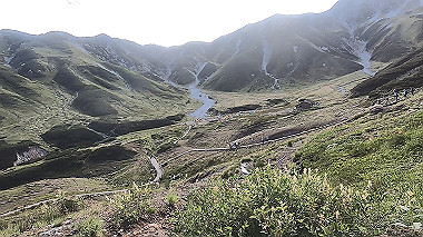 gx012090.mp4_snapshot_02.36_thumb.jpg