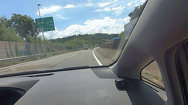 gx022138.mp4_snapshot_00.53_thumb.jpg