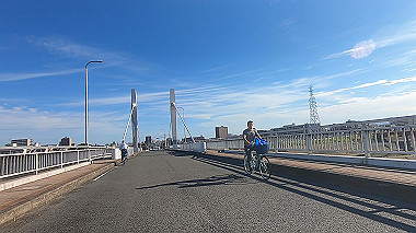 gx012146.mp4_snapshot_00.21_thumb.jpg