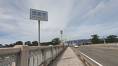 gx012161.mp4_snapshot_02.38_thumb.jpg