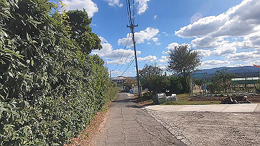 gx012251.mp4_snapshot_00.23_thumb.jpg