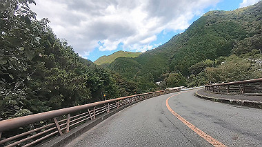 gx012276.mp4_snapshot_01.42_thumb.jpg