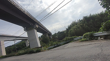 gx012307.mp4_snapshot_01.32_thumb.jpg