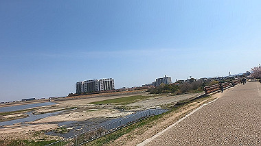 gx012427.mp4_snapshot_00.03_thumb.jpg