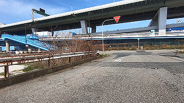 gx012498.mp4_snapshot_00.26_thumb.jpg
