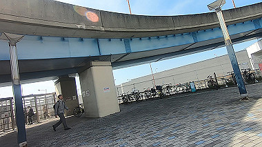 gx012510.mp4_snapshot_00.14_thumb.jpg