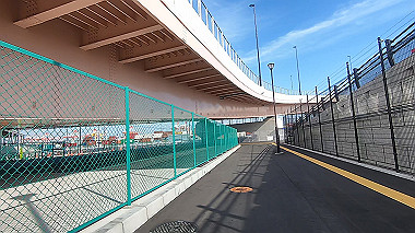 gx012525.mp4_snapshot_00.01_thumb.jpg