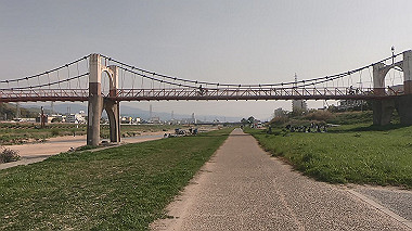 gx012875.mp4_snapshot_00.06_thumb.jpg
