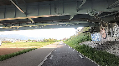 gx012879.mp4_snapshot_00.07_thumb.jpg