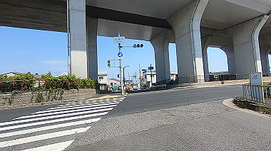 gx013069.mp4_snapshot_00.35_thumb.jpg