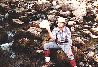 198706_019_thumb.jpg