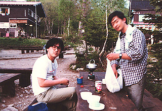 198706_020_thumb.jpg