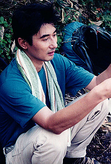 199408_005_thumb.jpg
