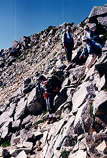 199408_075_thumb.jpg