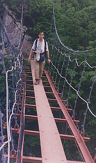 199608-019_thumb.jpg