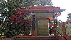 pb010965_thumb.jpg