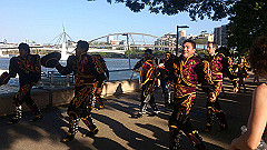 dsc_0194_thumb.jpg