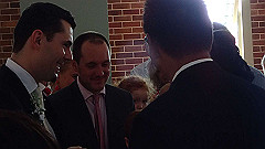 pb011129_thumb.jpg