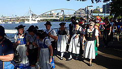 pb011192_thumb.jpg