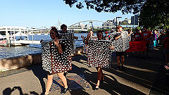pb011222_thumb.jpg