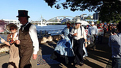 pb011228_thumb.jpg