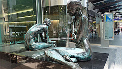 pb021498_thumb.jpg