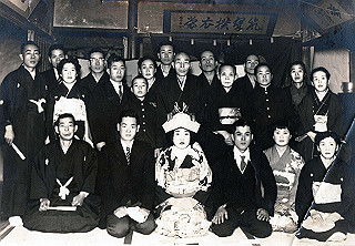 19550500_002_thumb.jpg