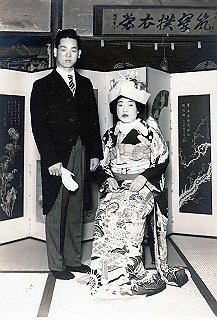 19550500_003_thumb.jpg