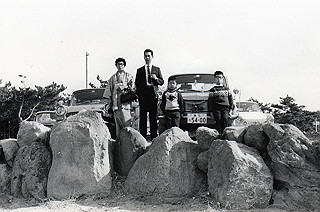 1966-1977_003_thumb.jpg