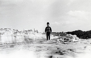 1966-1977_005_thumb.jpg