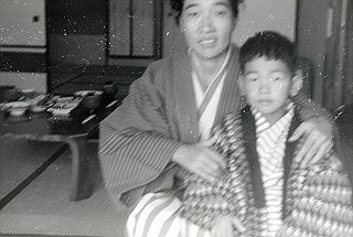 1966-1977_019_thumb.jpg