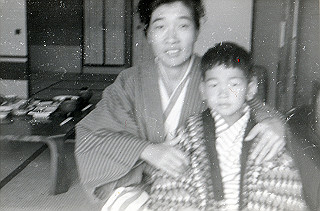 1966-1977_035_thumb.jpg