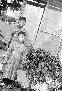 1966-1977_045_thumb.jpg